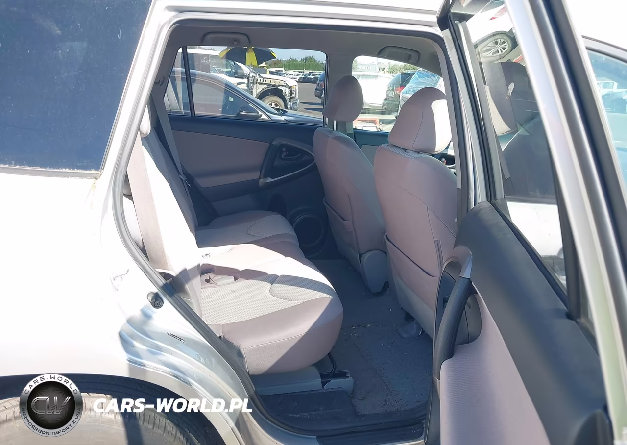 2007 Toyota Rav4 VIN:JTMBD33V176033330 - 8