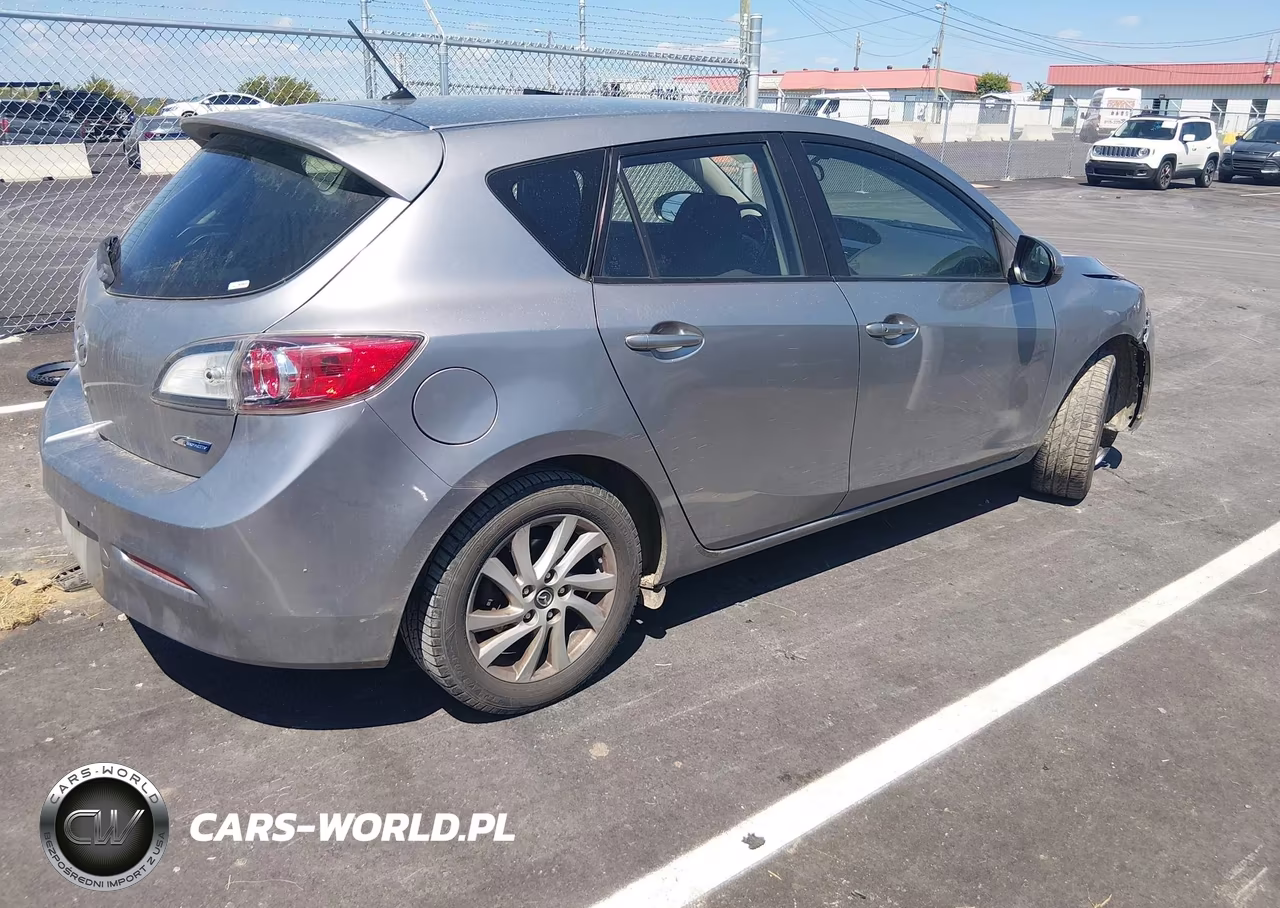 2013 Mazda Mazda3 I Touring VIN:JM1BL1L78D1715221 - 4
