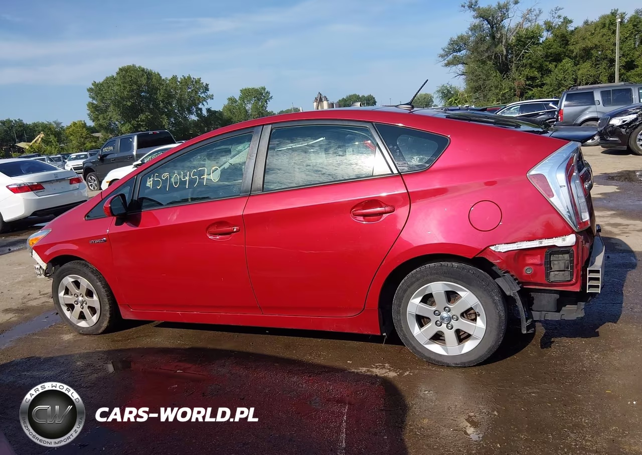2014 Toyota Prius Three VIN:JTDKN3DU0E0377914 - 15