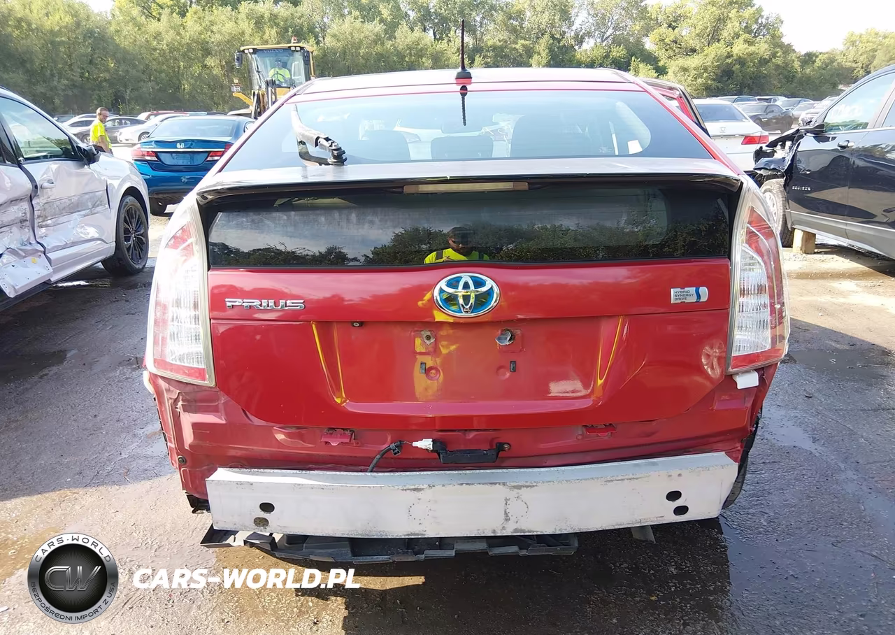 2014 Toyota Prius Three VIN:JTDKN3DU0E0377914 - 17