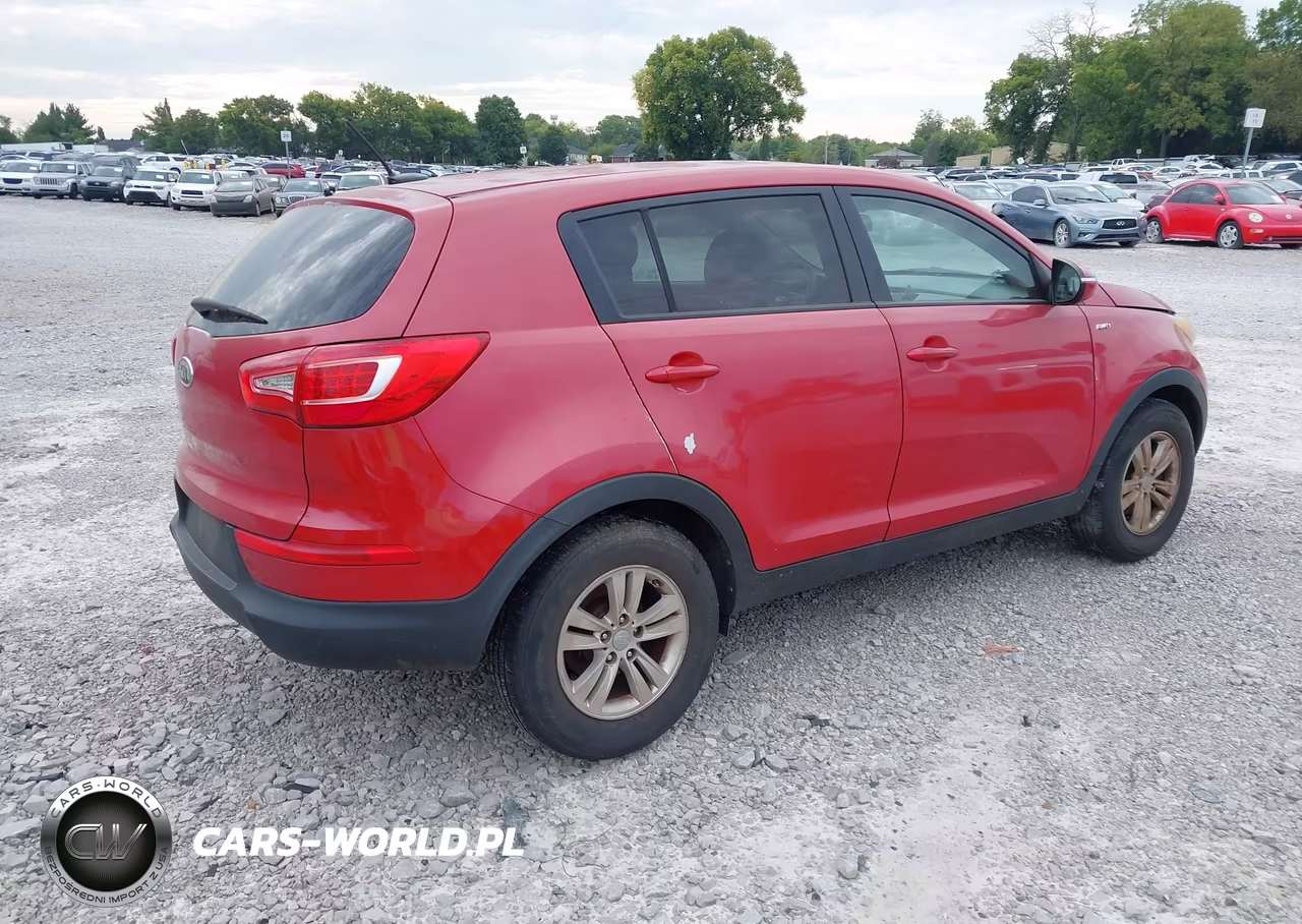2011 Kia Sportage Lx VIN:KNDPBCA21B7099609 - 4