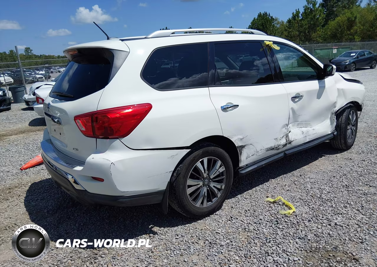 2017 Nissan Pathfinder S VIN:5N1DR2MM4HC660743 - 4
