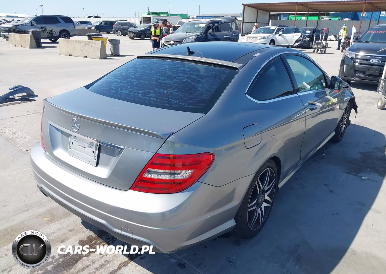 2014 Mercedes-Benz C 250 VIN:WDDGJ4HB7EG277760 - 4