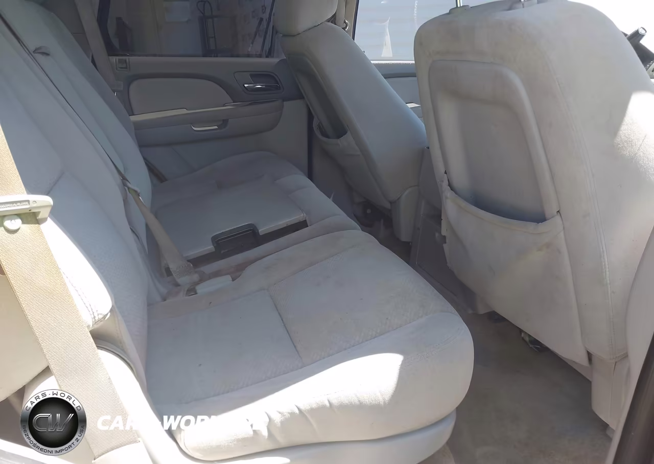 2008 Chevrolet Tahoe Ls VIN:1GNFC13C48J218713 - 8