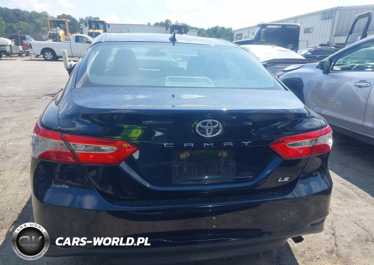 2019 Toyota Camry Le VIN:4T1B11HK9KU750084 - 16
