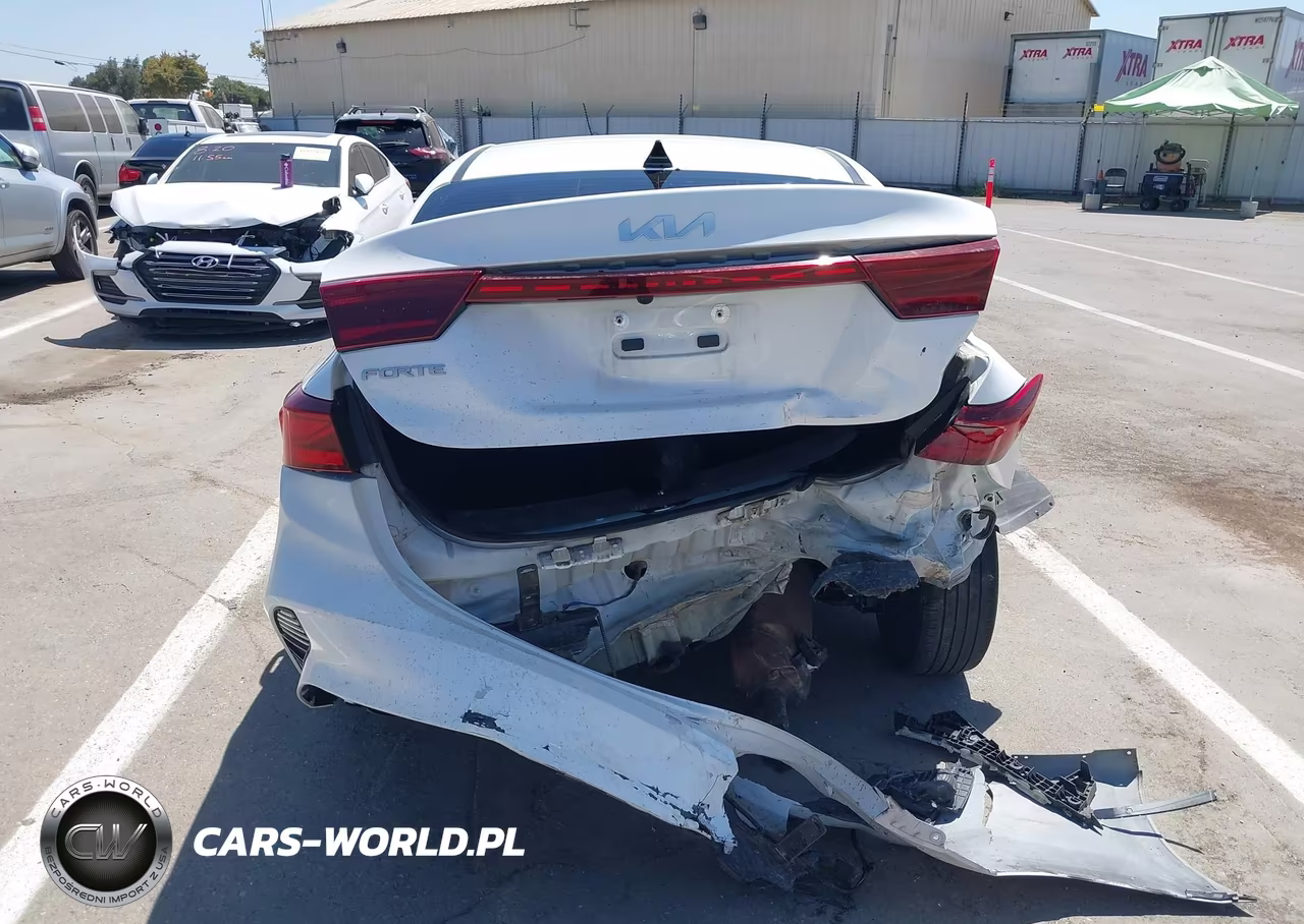 2023 Kia Forte Lxs VIN:3KPF24AD7PE650796 - 16