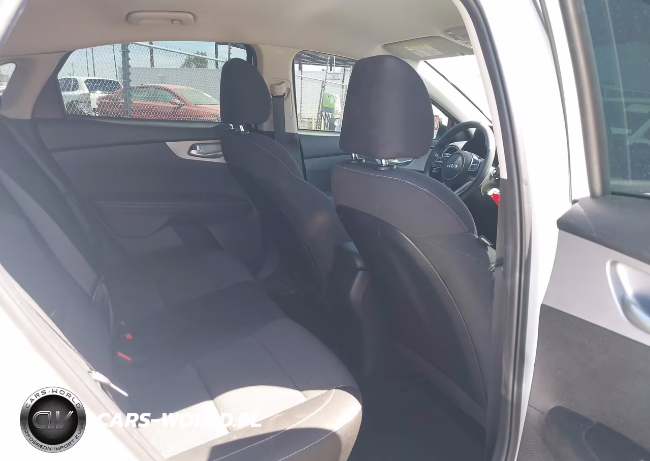 2023 Kia Forte Lxs VIN:3KPF24AD7PE650796 - 8