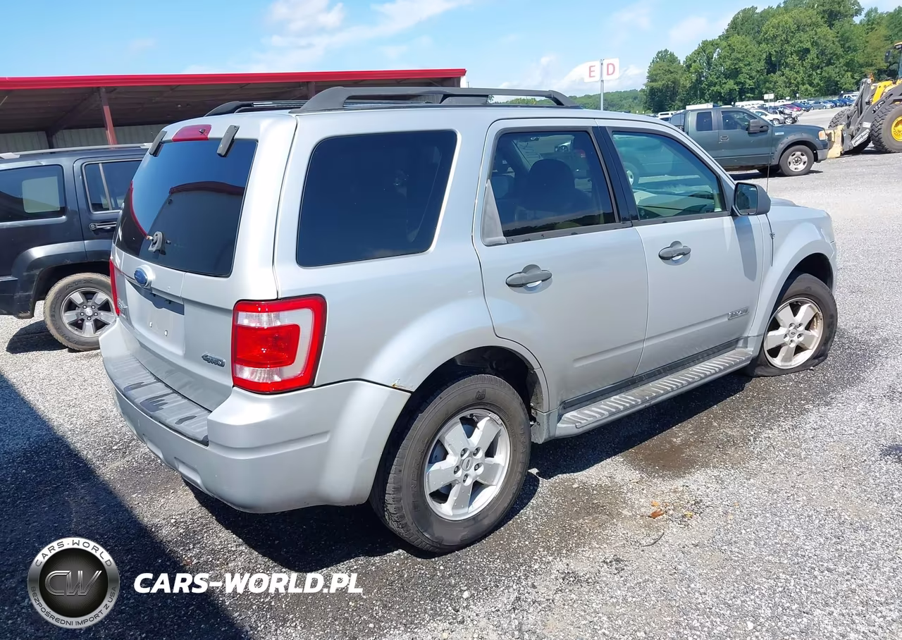 2008 Ford Escape Xlt VIN:1FMCU93188KD76905 - 4