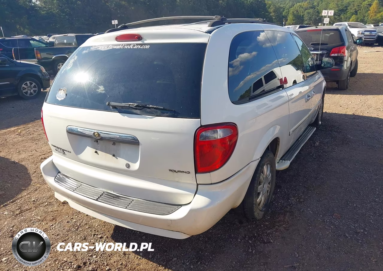2007 Chrysler Town & Country Touring VIN:2A4GP54L57R136100 - 4