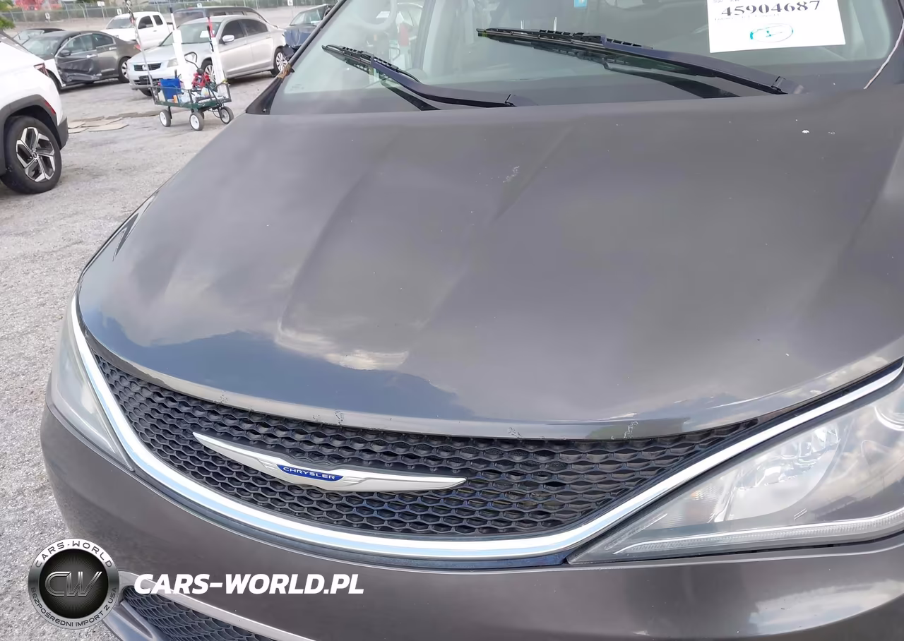 2019 Chrysler Pacifica Touring L VIN:2C4RC1BG3KR593019 - 6