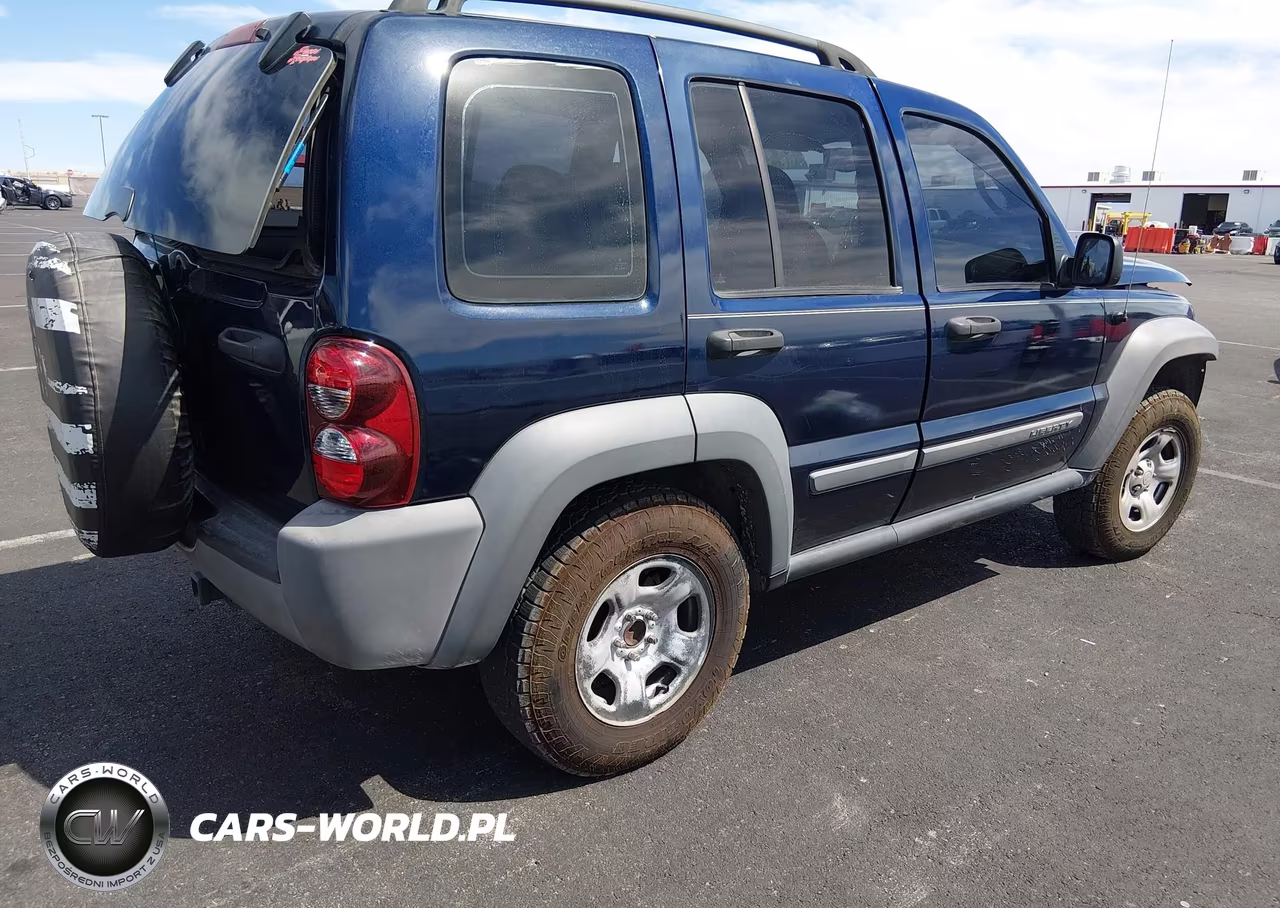 2005 Jeep Liberty Sport VIN:1J4GK48K05W521238 - 4