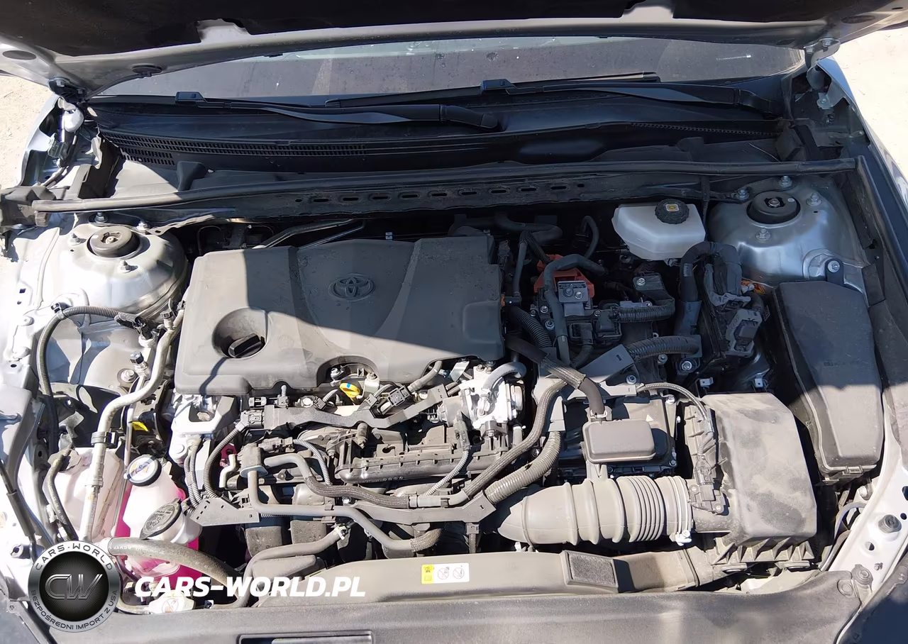 2025 Toyota Camry Le VIN:4T1DAACKXSU580768 - 10
