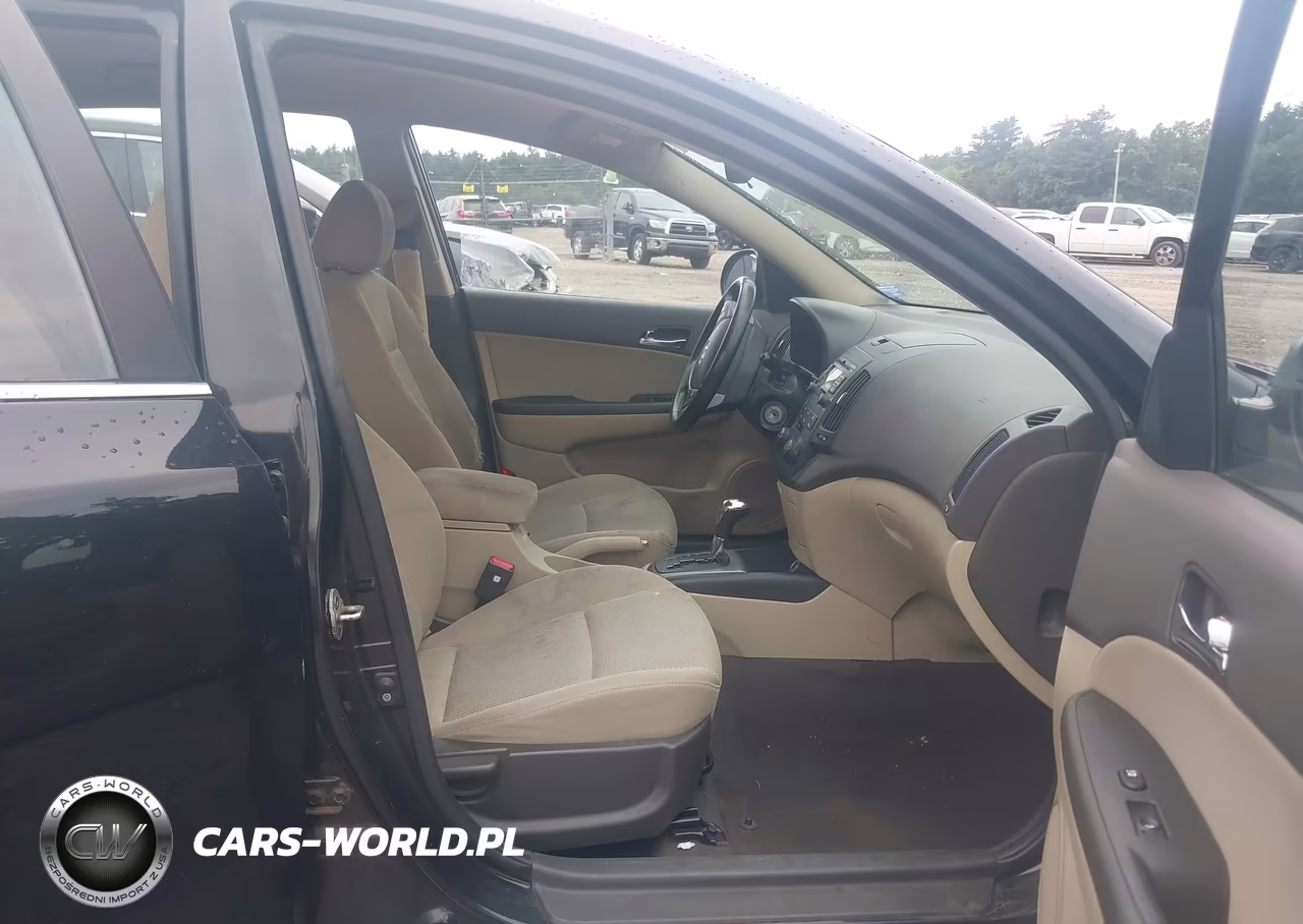 2009 Hyundai Elantra Touring VIN:KMHDC86E09U048870 - 5