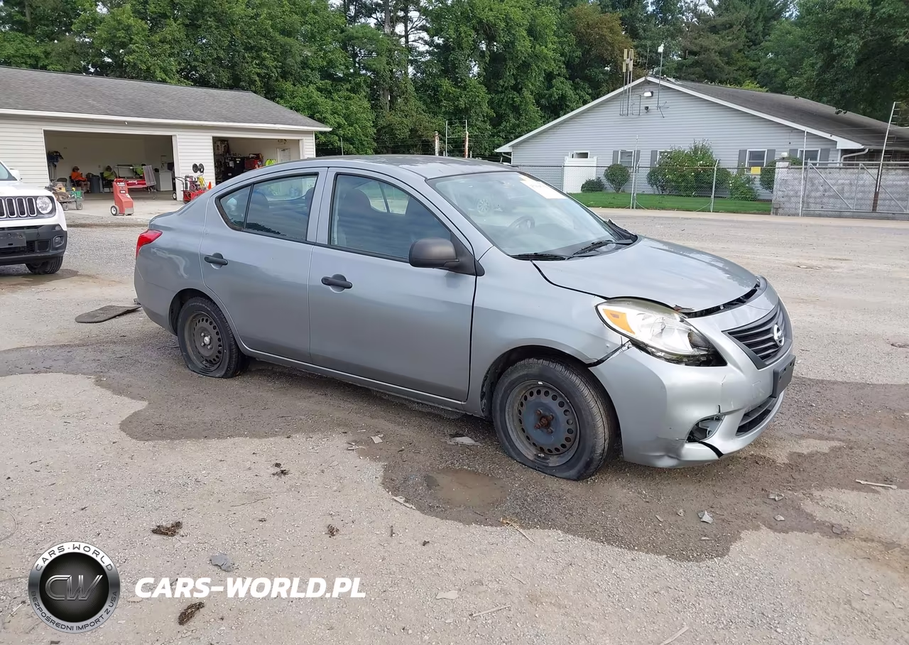 2012 Nissan Versa 1.6 S