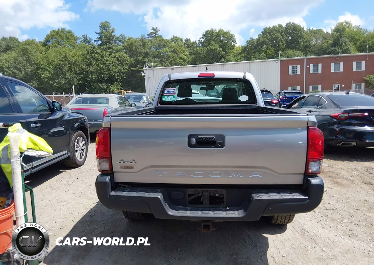 2018 Toyota Tacoma Sr VIN:5TFSX5EN2JX059551 - 16