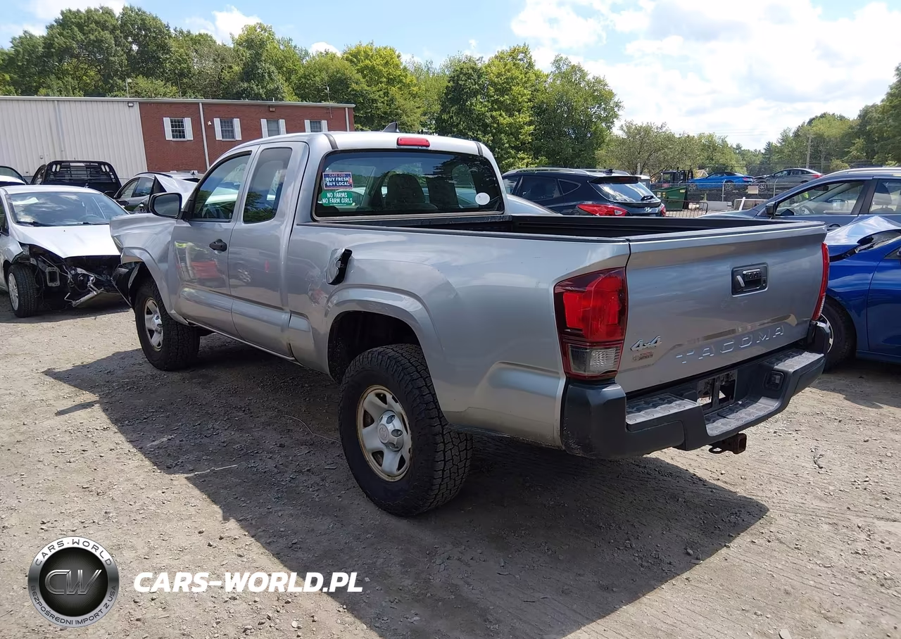 2018 Toyota Tacoma Sr VIN:5TFSX5EN2JX059551 - 3