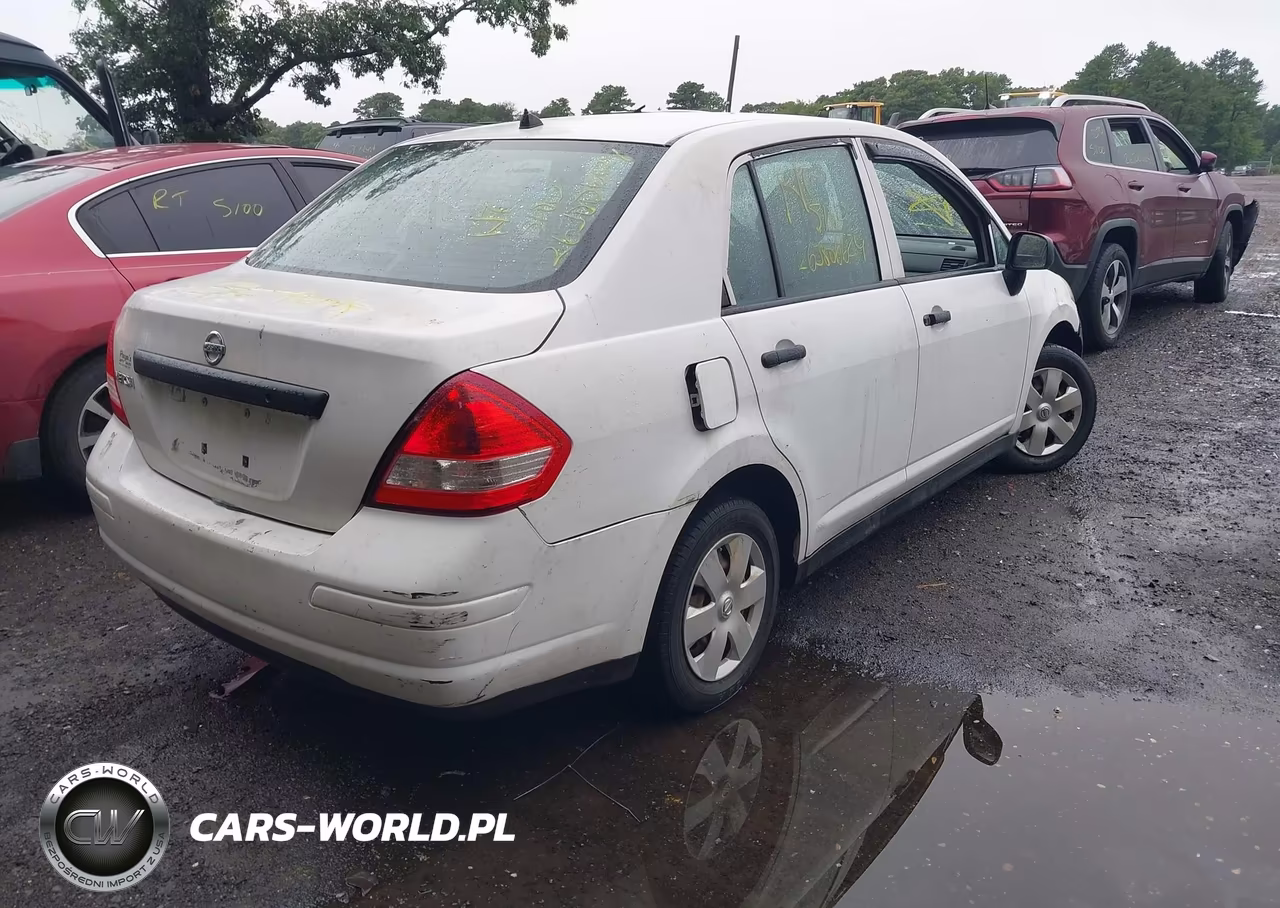 2009 Nissan Versa 1.6 VIN:3N1CC11E59L471567 - 4