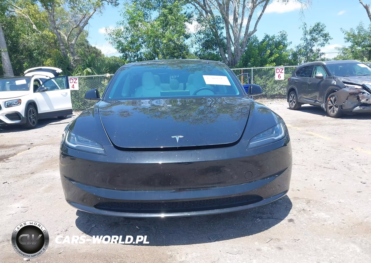 2025 Tesla Model 3 Long Range Rear-Wheel Drive-Standard Rear-Wheel Drive VIN:5YJ3E1EA1SF981269 - 11