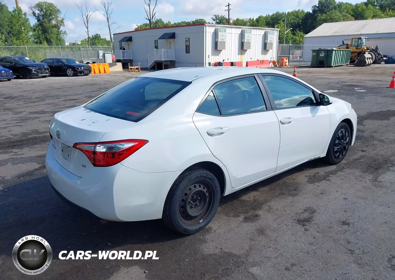 2014 Toyota Corolla Le VIN:5YFBURHE3EP092137 - 4