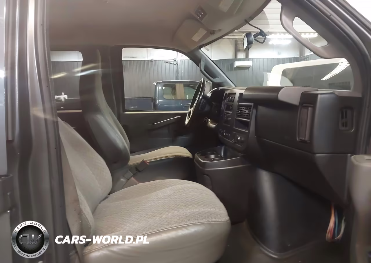2017 Chevrolet Express 2500 Ls VIN:1GAWGEFF2H1248540 - 5