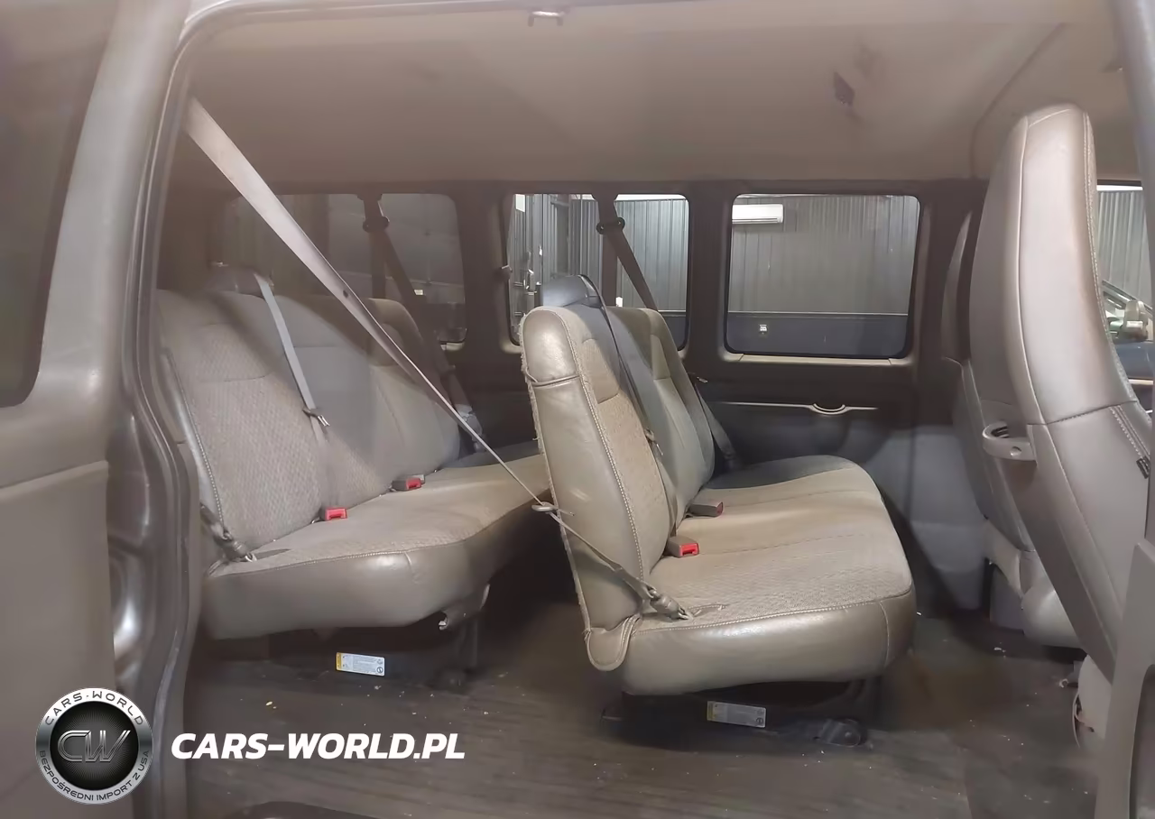 2017 Chevrolet Express 2500 Ls VIN:1GAWGEFF2H1248540 - 8