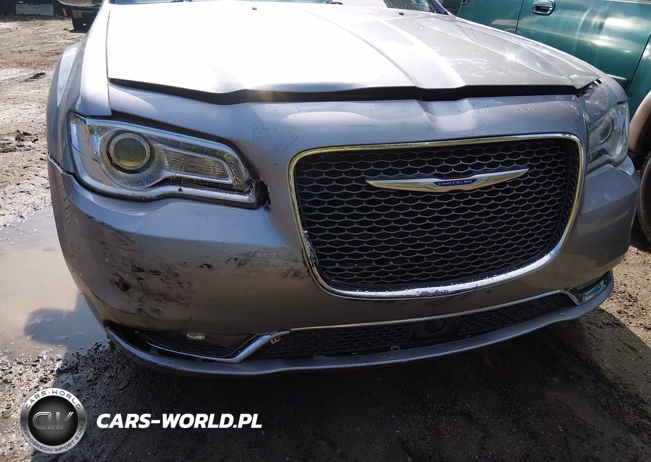 2018 Chrysler 300 Limited VIN:2C3CCAEG5JH296411 - 6