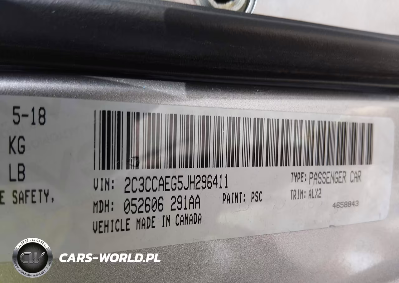 2018 Chrysler 300 Limited VIN:2C3CCAEG5JH296411 - 9