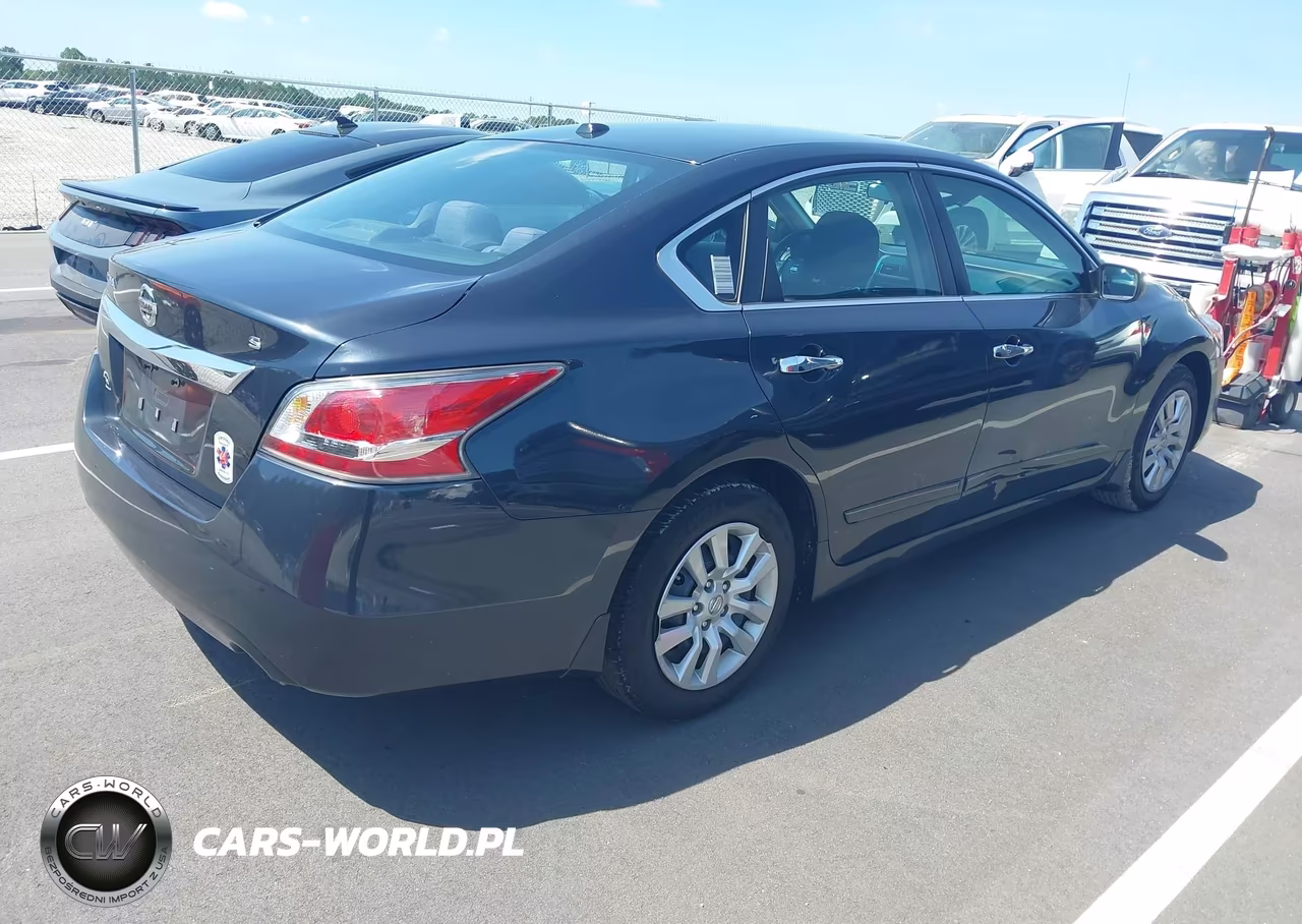 2015 Nissan Altima 2.5 S VIN:1N4AL3AP0FC161227 - 4