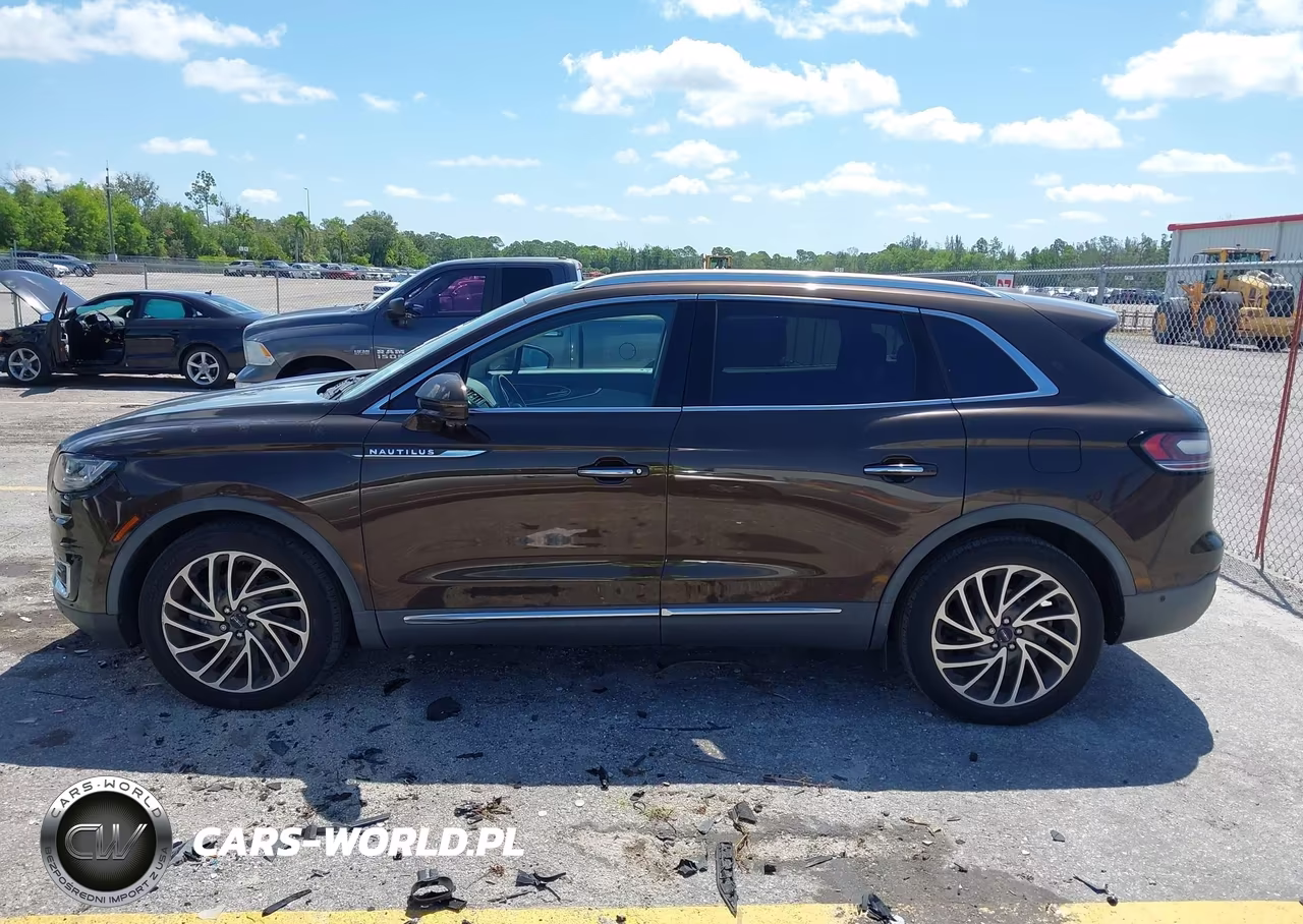 2019 Lincoln Nautilus Reserve VIN:2LMPJ6LP6KBL13403 - 14