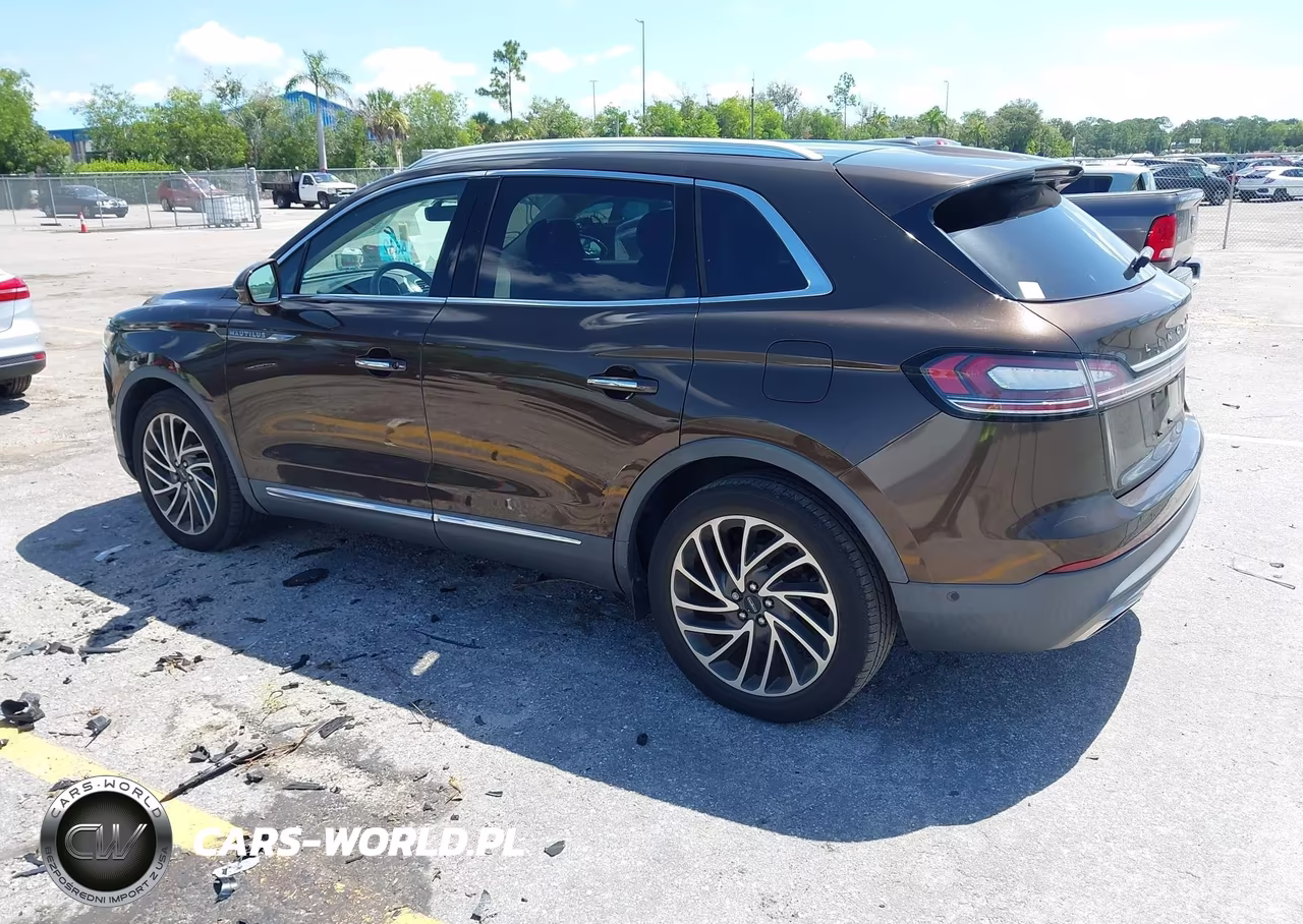 2019 Lincoln Nautilus Reserve VIN:2LMPJ6LP6KBL13403 - 3