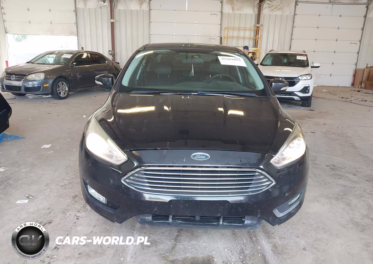 2015 Ford Focus Titanium VIN:1FADP3J22FL327561 - 6