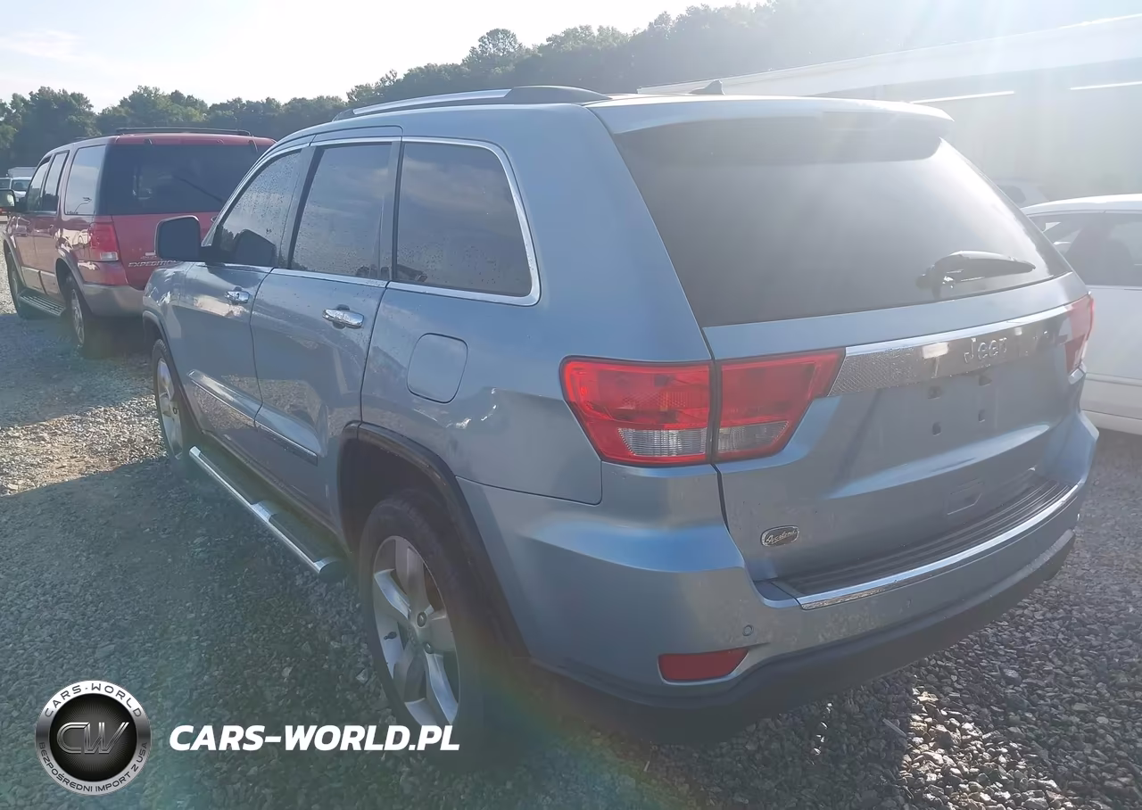 2013 Jeep Grand Cherokee Overland VIN:1C4RJECG2DC610576 - 3