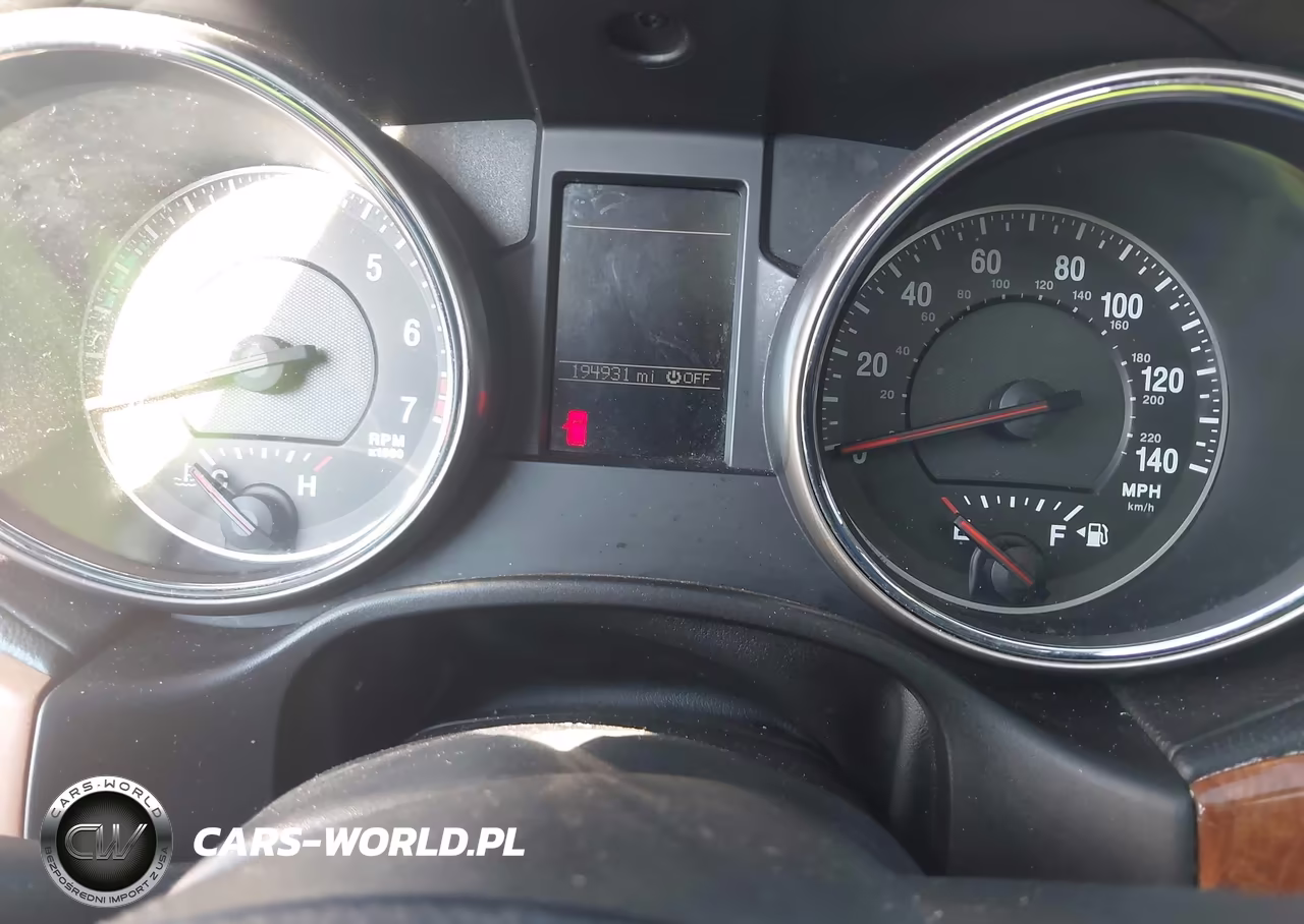 2013 Jeep Grand Cherokee Overland VIN:1C4RJECG2DC610576 - 7