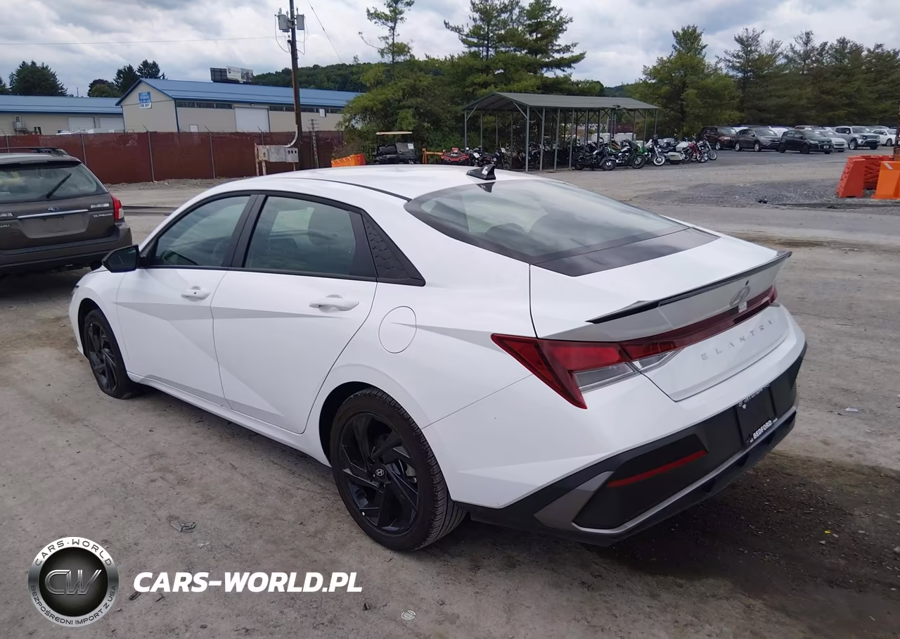 2026 Hyundai Elantra Sel Sport VIN:KMHLM4DG3TU097574 - 3