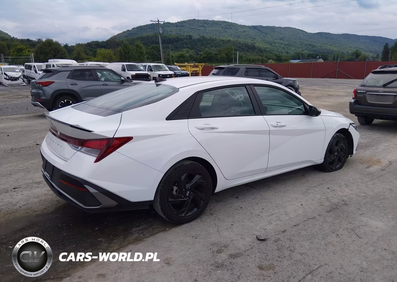2026 Hyundai Elantra Sel Sport VIN:KMHLM4DG3TU097574 - 4