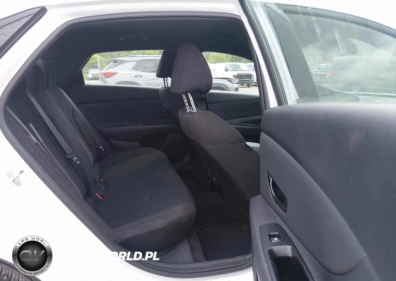 2026 Hyundai Elantra Sel Sport VIN:KMHLM4DG3TU097574 - 8