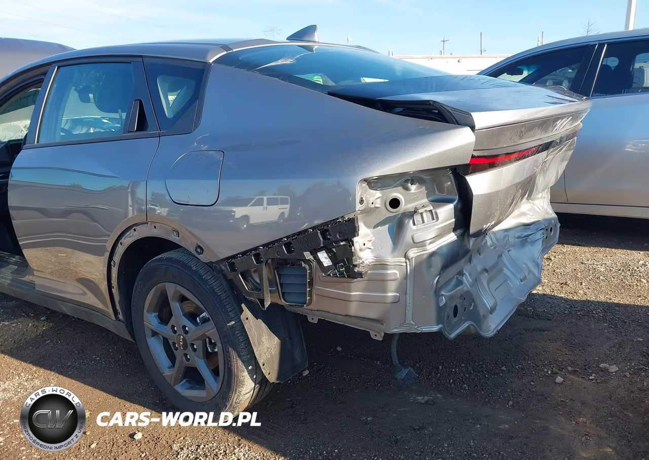 2025 Kia K4 Lxs VIN:3KPFT4DE9SE169944 - 19