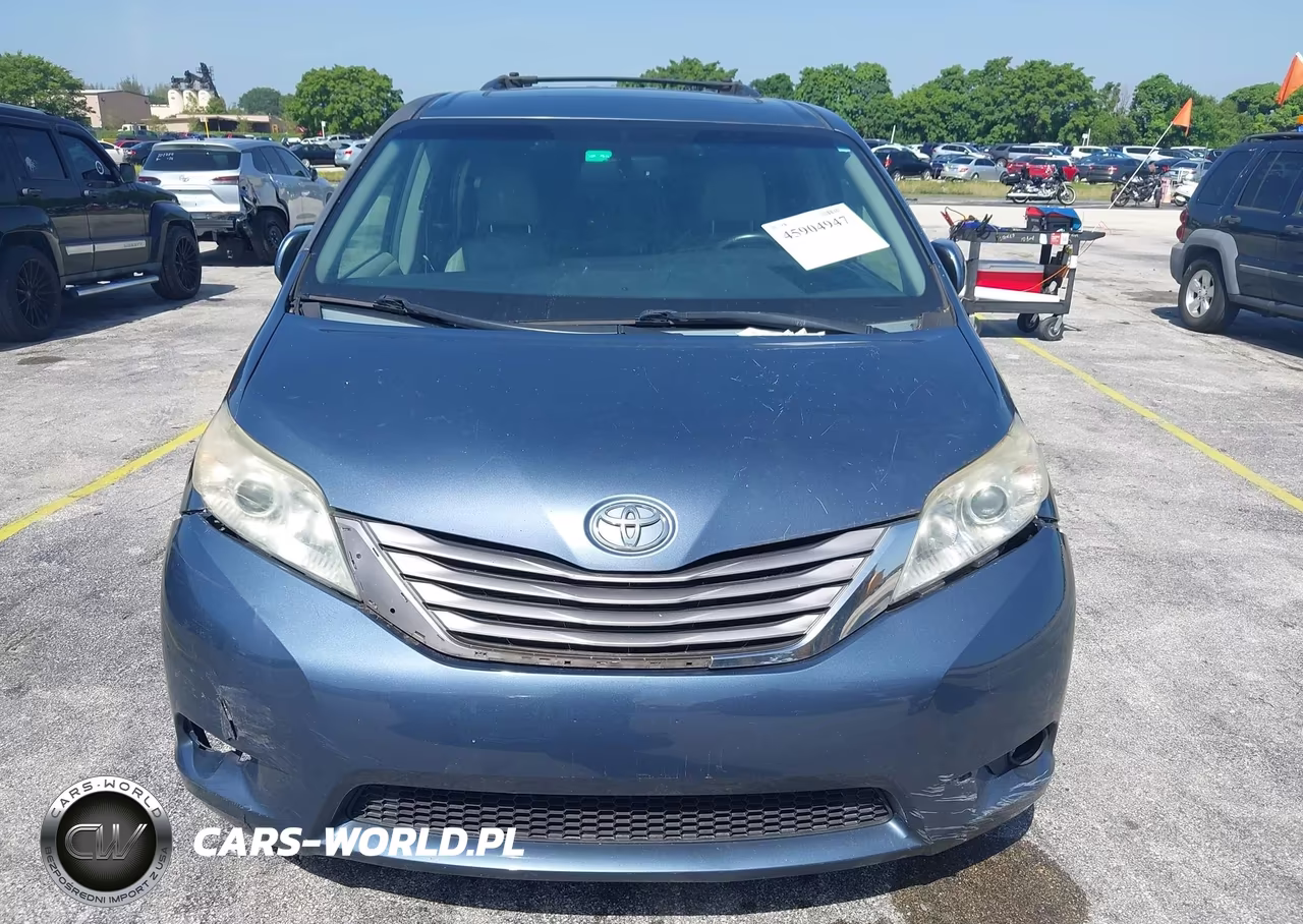 2015 Toyota Sienna Xle 8 Passenger VIN:5TDYK3DC7FS596300 - 17