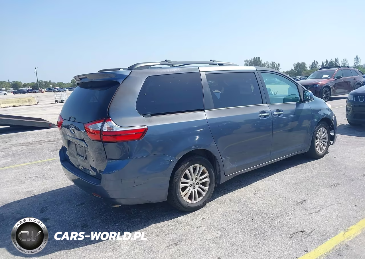 2015 Toyota Sienna Xle 8 Passenger VIN:5TDYK3DC7FS596300 - 4