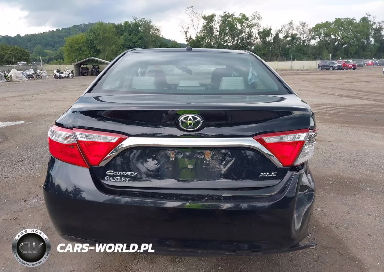 2017 Toyota Camry Xle VIN:4T1BF1FK7HU635416 - 16