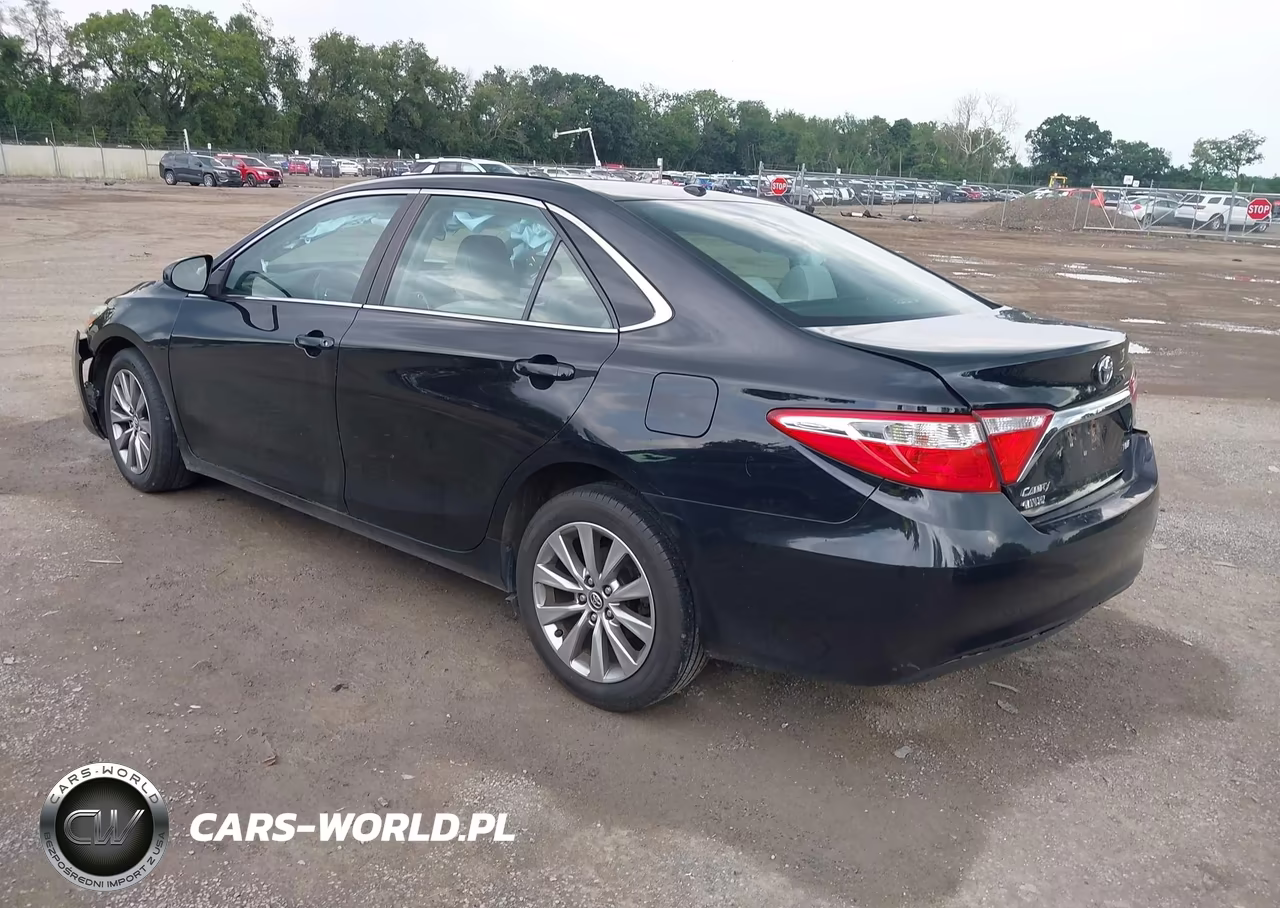 2017 Toyota Camry Xle VIN:4T1BF1FK7HU635416 - 3