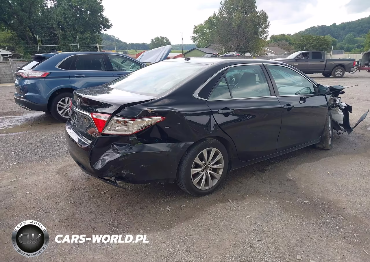 2017 Toyota Camry Xle VIN:4T1BF1FK7HU635416 - 4