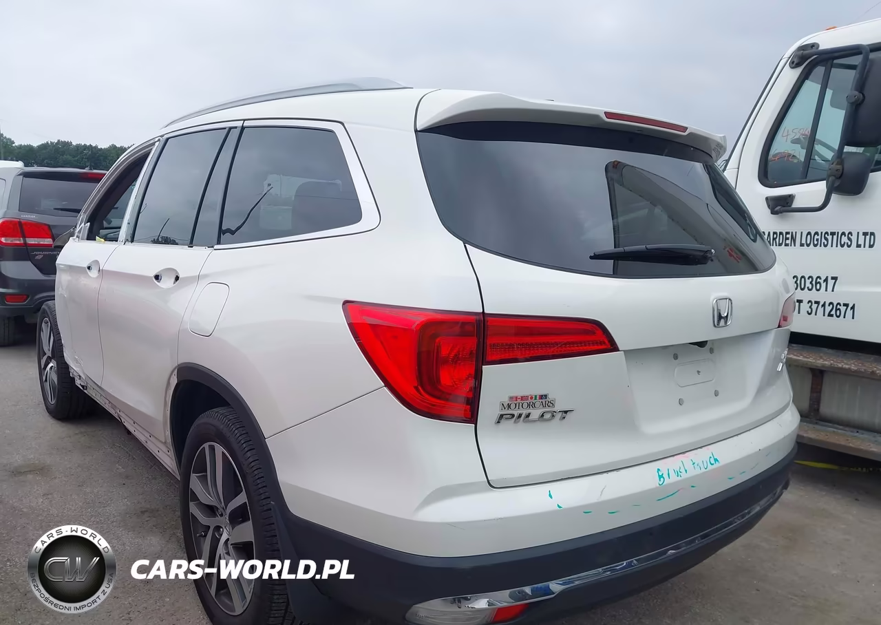 2017 Honda Pilot Elite VIN:5FNYF6H01HB094783 - 3