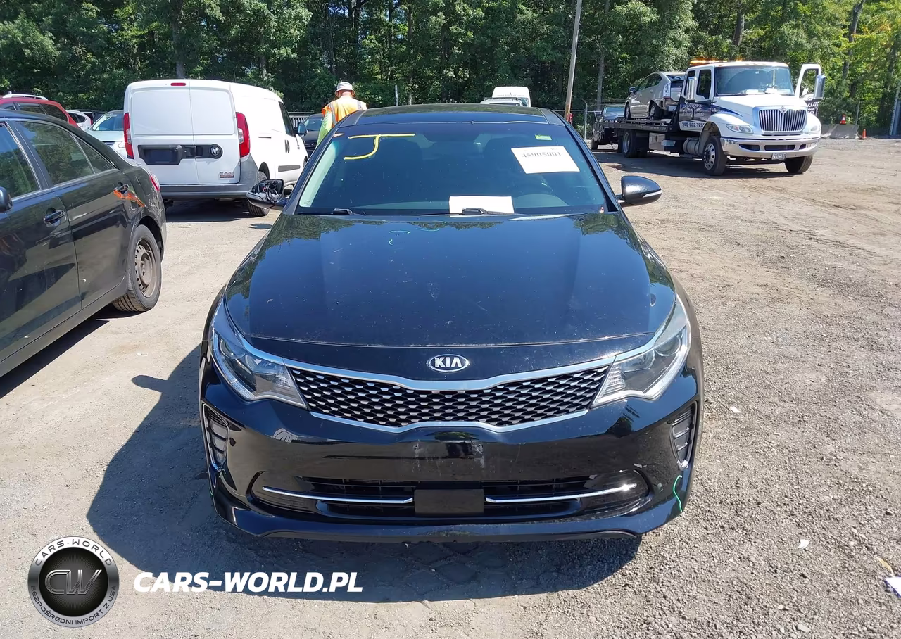 2018 Kia Optima S VIN:5XXGT4L36JG209407 - 12
