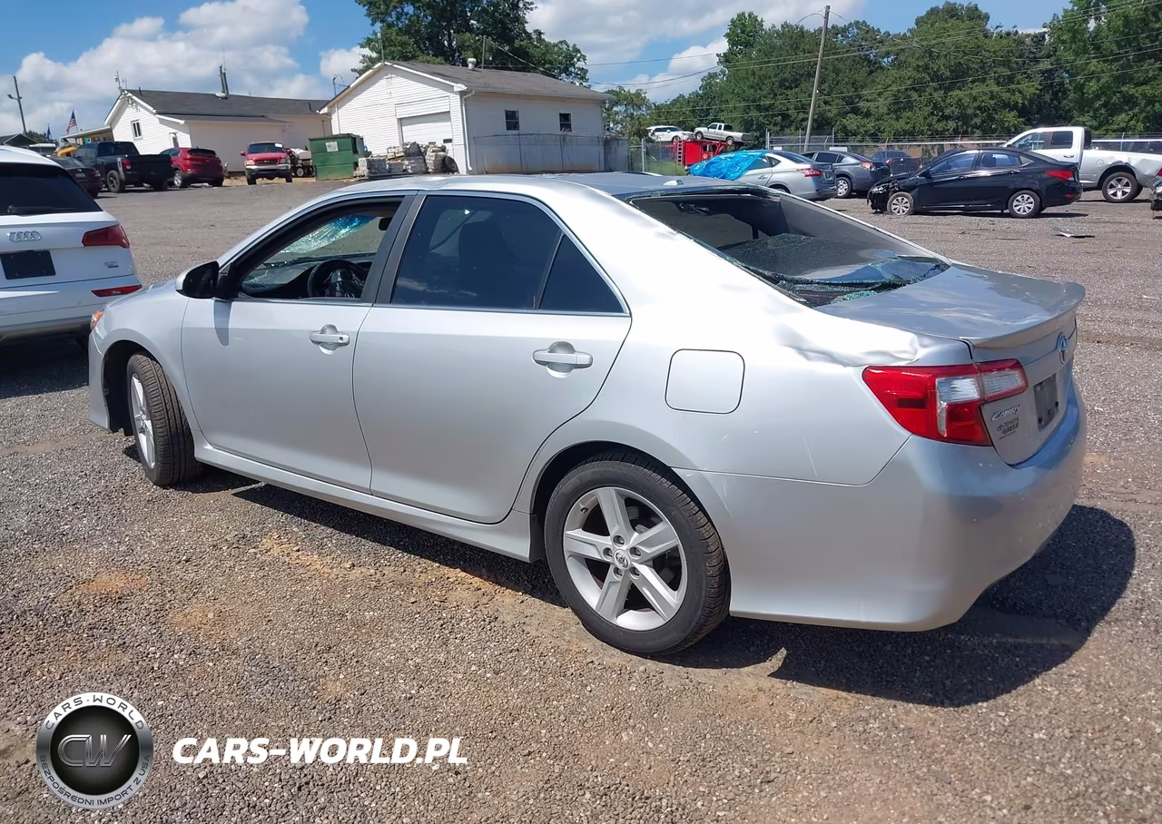 2013 Toyota Camry Se VIN:4T1BF1FK3DU220300 - 3