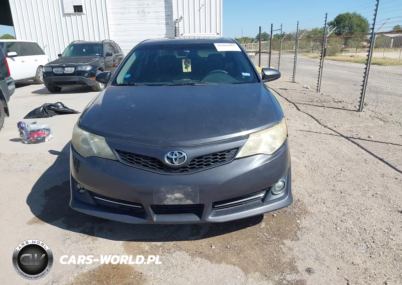 2014 Toyota Camry Se Sport VIN:4T1BF1FK8EU333841 - 11