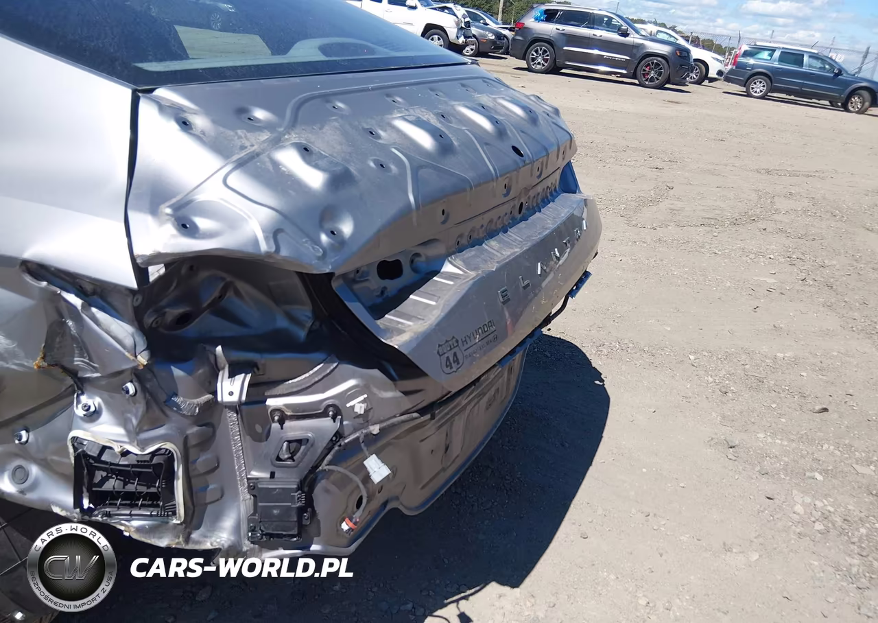 2023 Hyundai Elantra Se VIN:KMHLL4AG5PU631073 - 6