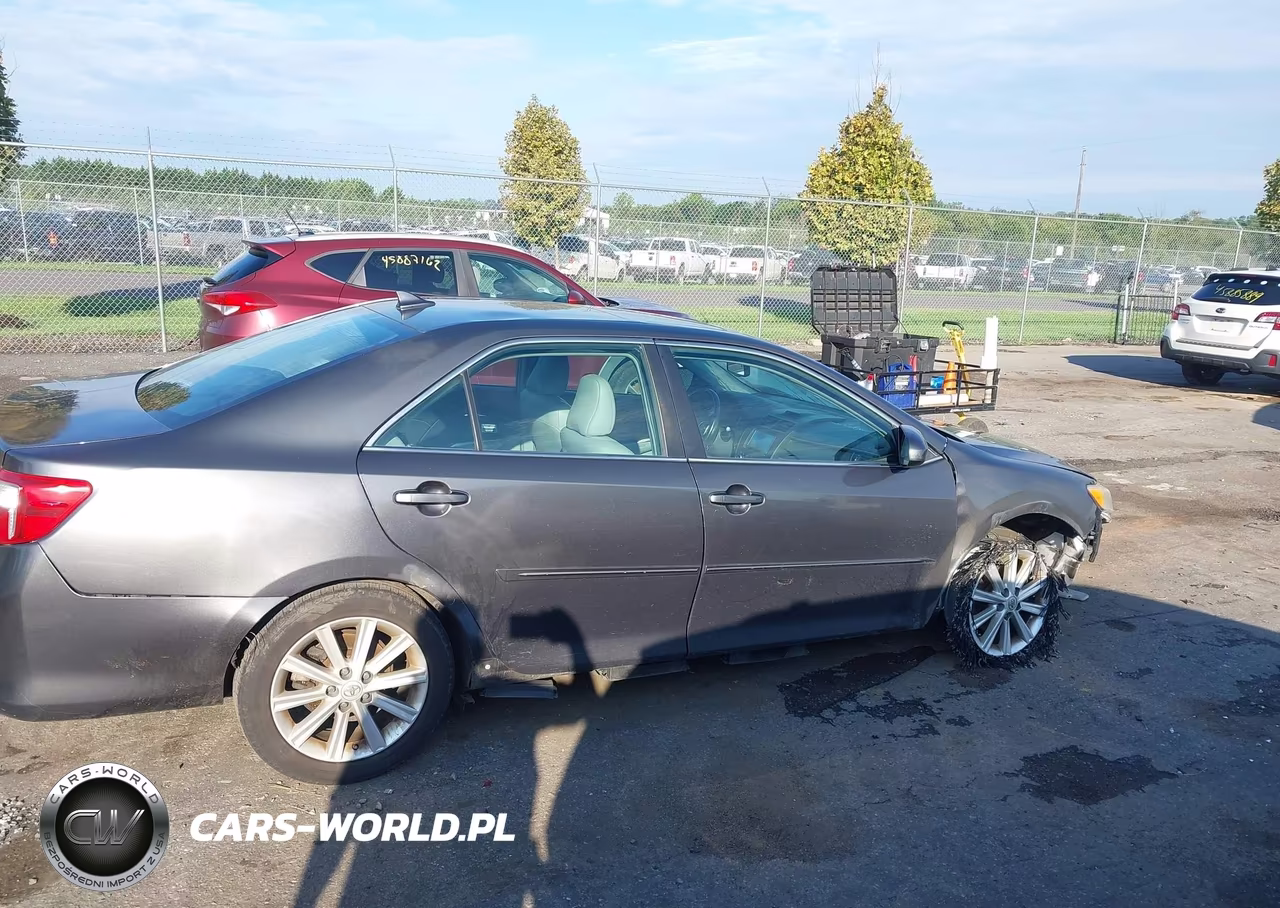 2014 Toyota Camry Xle V6 VIN:4T1BK1FK9EU553310 - 14