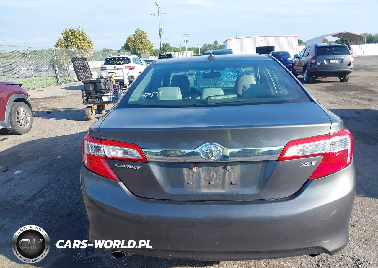 2014 Toyota Camry Xle V6 VIN:4T1BK1FK9EU553310 - 17
