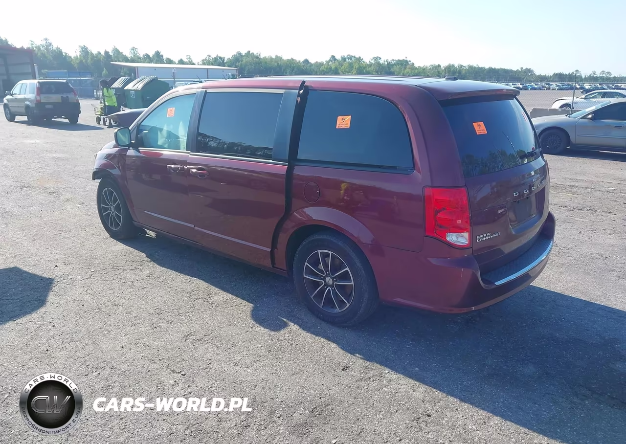 2018 Dodge Grand Caravan Gt VIN:2C4RDGEG0JR140521 - 3